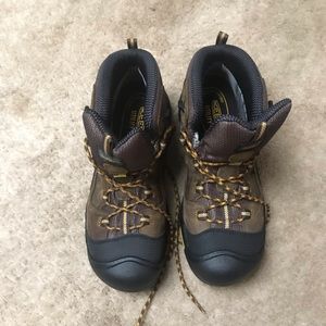 Brand new keen utility boot
